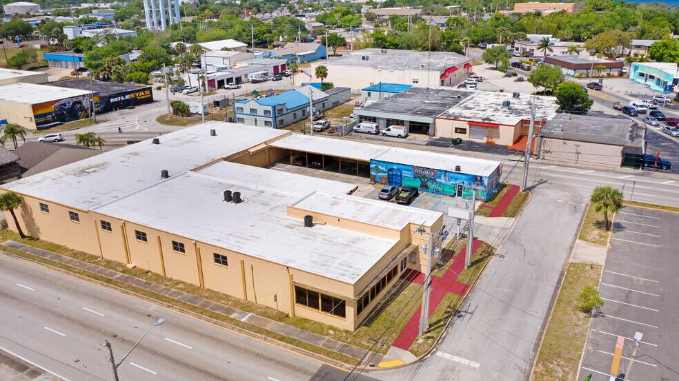 More Photos Of 117-137 Hughlett Ave, Cocoa General Retail For Sale