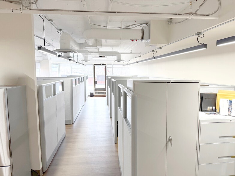 More Photos Of 255 17 Ave SW, Calgary Loft Creative Space For Lease