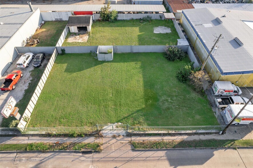More Photos Of 7811 Hammerly Blvd, Houston Land For Sale