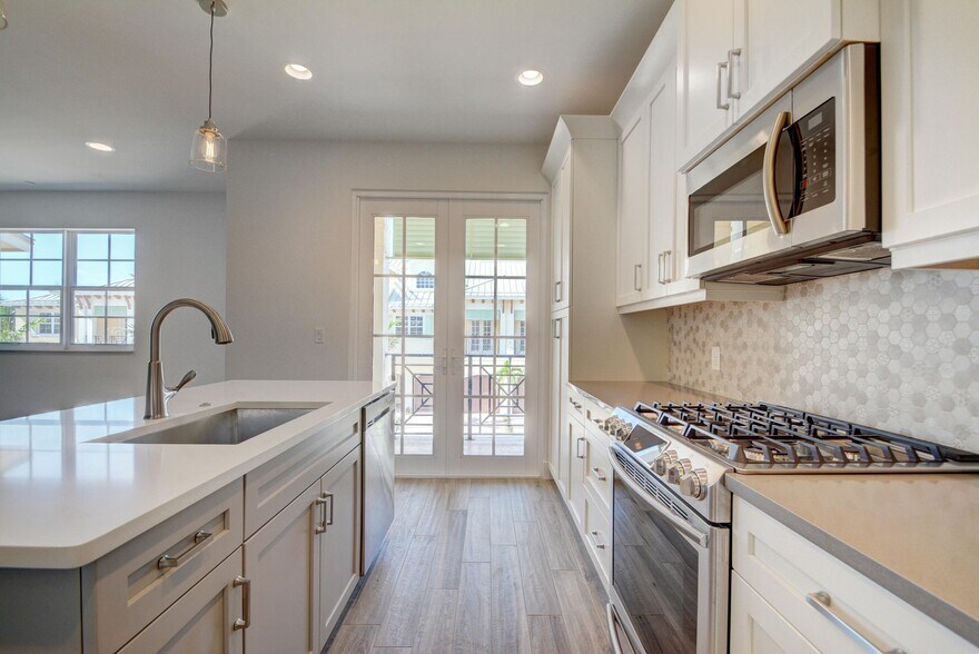 More Photos Of 3770 County Line Rd, Tequesta Apartments For Sale