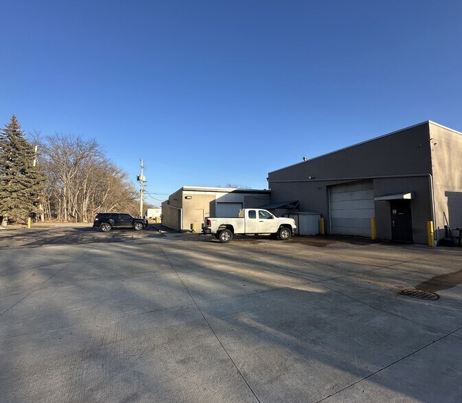 More Photos Of 110 Division St, Manchester Manufacturing For Sale