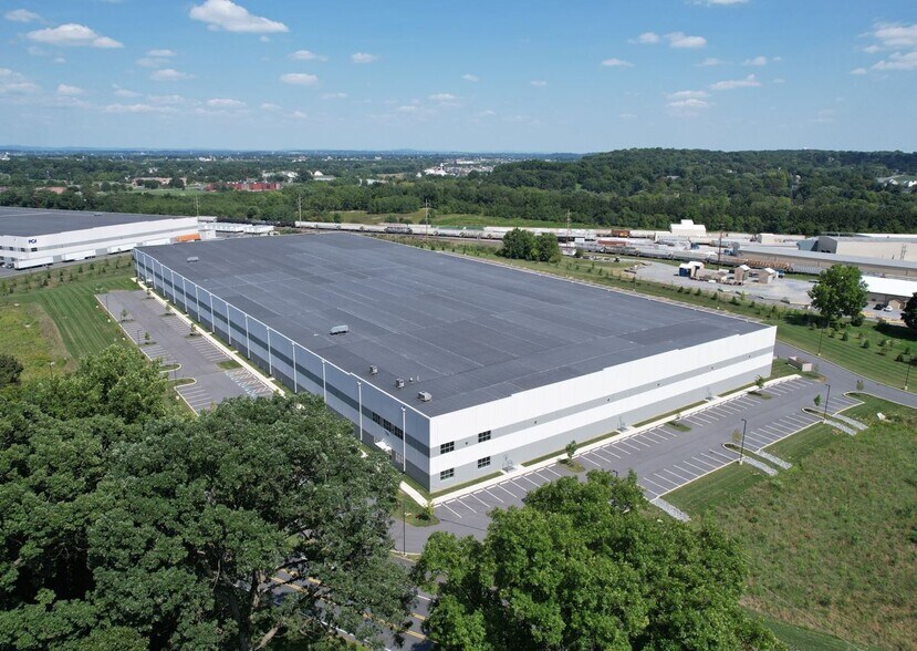 More Photos Of 791 Stony Battery Rd, Landisville Warehouse For Lease