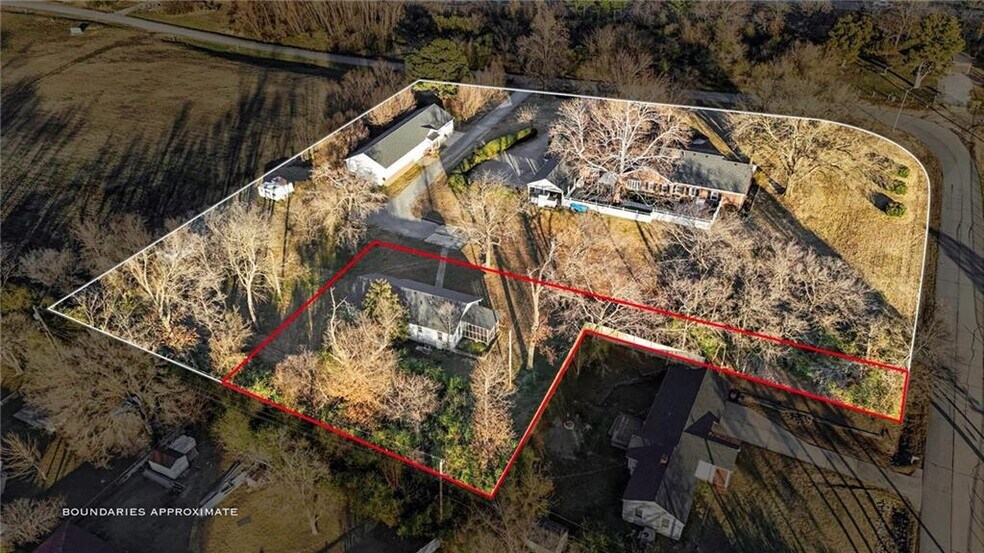 More Photos Of 2201 N 58th St, Fort Smith Specialty For Sale