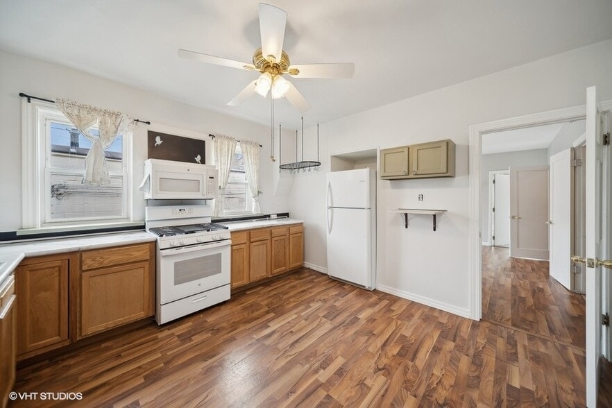 More Photos Of 1407 Franklin St, Michigan City Restaurant For Sale