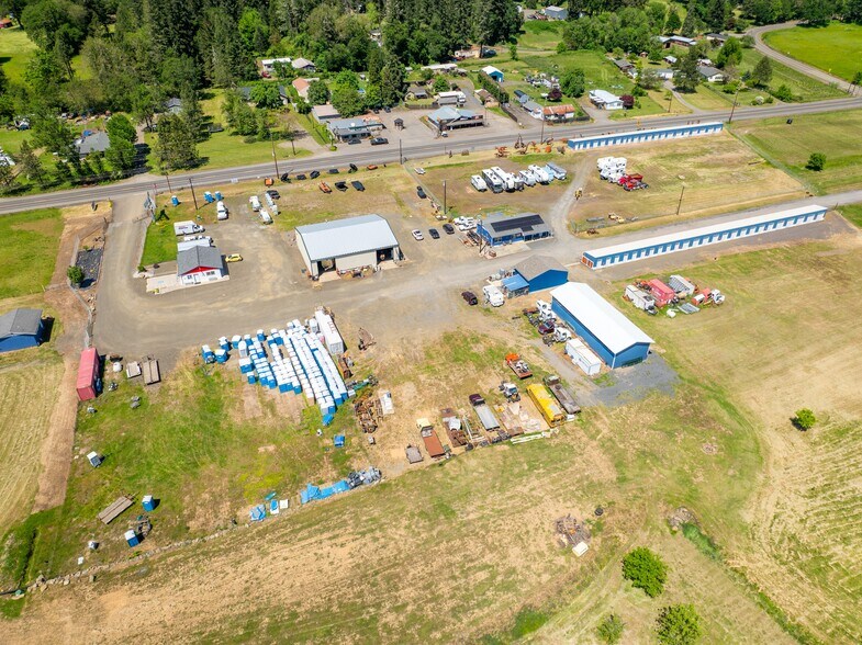 More Photos Of 215 Lawson Ln, Tenmile Warehouse For Sale