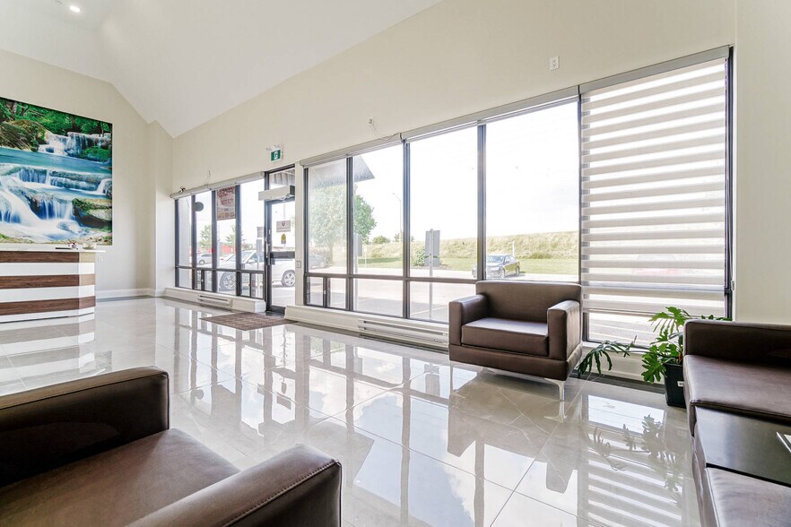 More Photos Of 7956 Torbram Rd, Brampton Flex For Lease