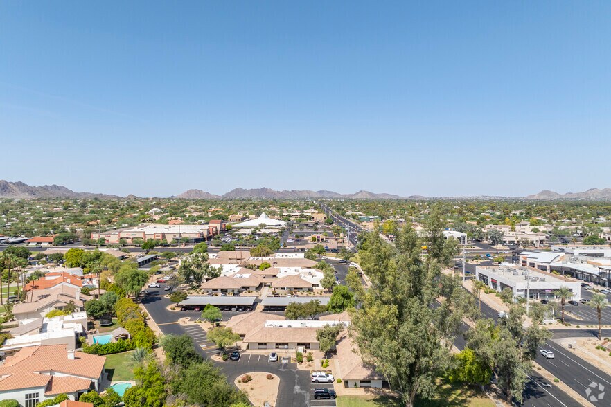 More Photos Of 10555-10599 N Tatum Blvd, Paradise Valley Medical For Lease