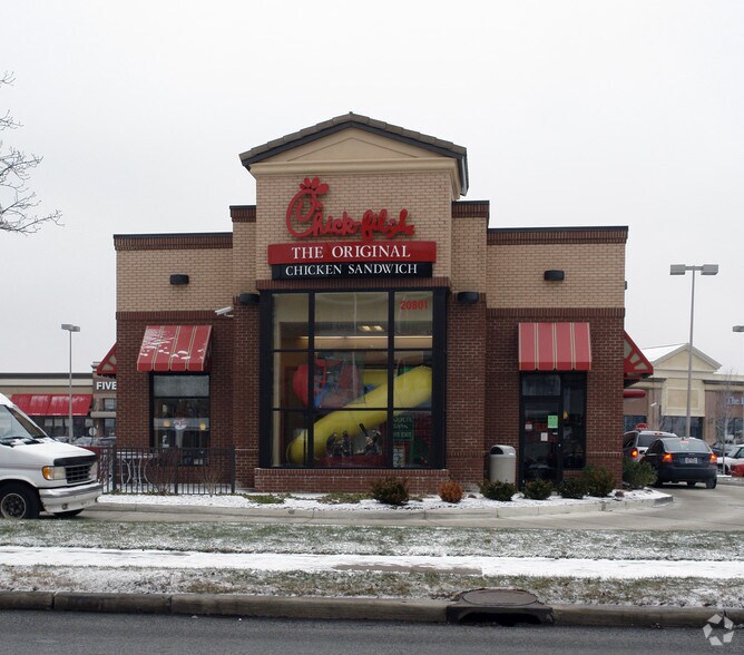 More Photos Of 3171-3221 Westgate Mall, Fairview Park Unknown For Lease