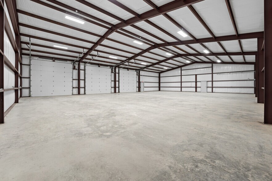 More Photos Of 1701 S Knox Ave, Odessa Warehouse For Lease
