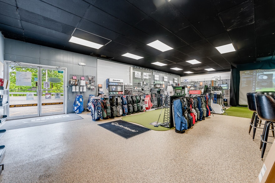 More Photos Of 2939 White Hall Blvd, White Hall General Retail For Sale