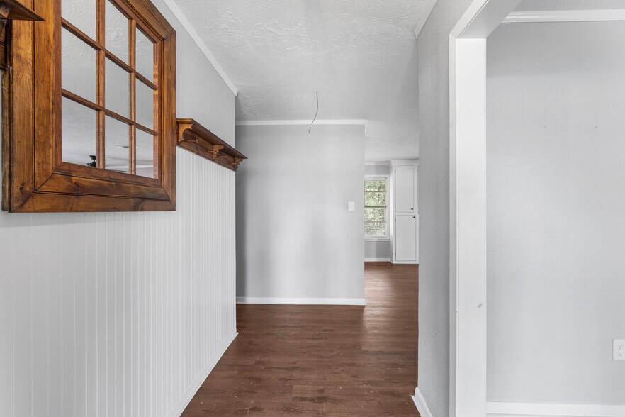 More Photos Of 13040 Highway 105 E, Conroe Industrial For Sale