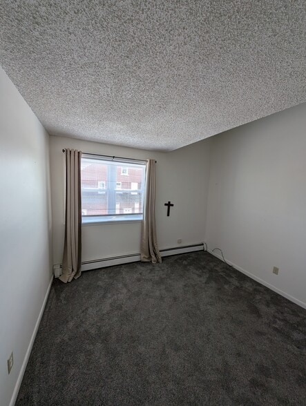 More Photos Of 1952 Kensington Ave, Buffalo Restaurant For Lease