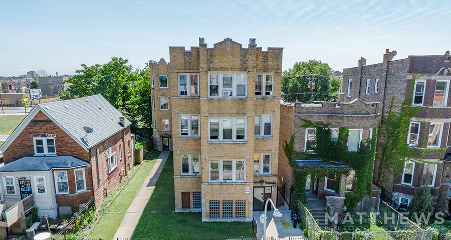 Primary Photo Of 3533 W Grenshaw St, Chicago Apartments For Sale