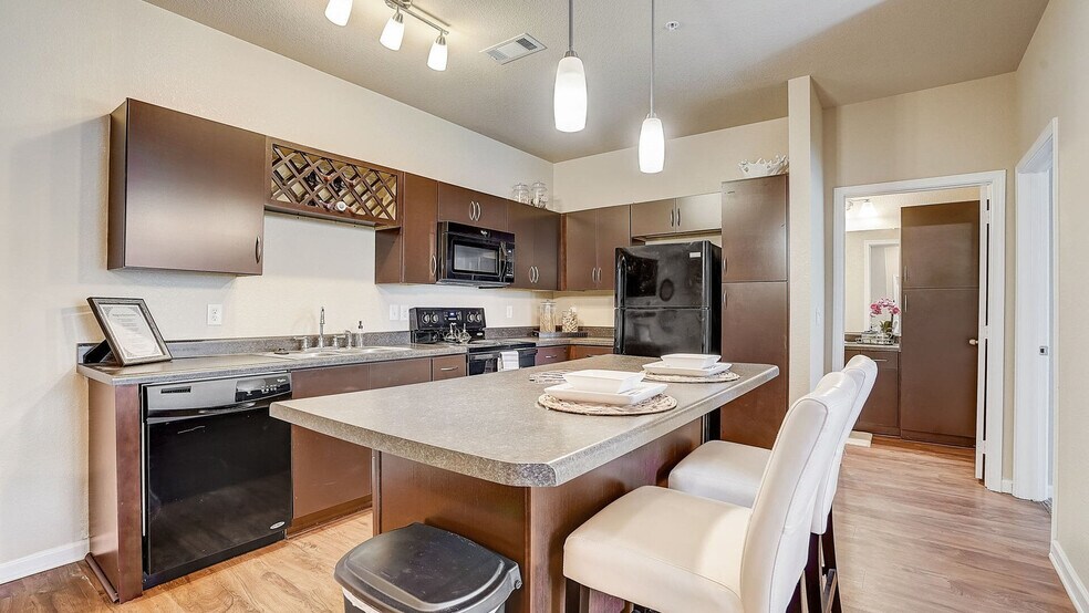 More Photos Of 14125 Louisiana Ave, Savage Apartments For Sale