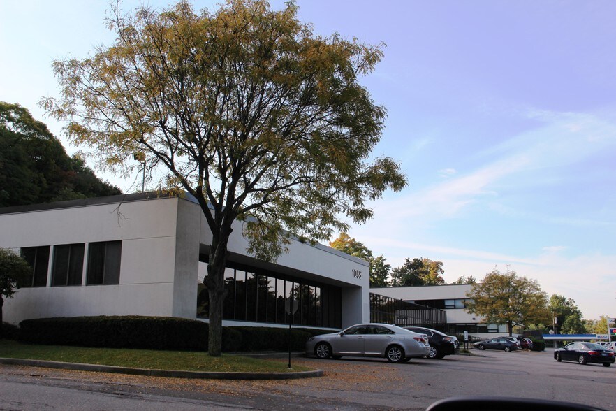 More Photos Of 1053-1055 Saw Mill River Rd, Ardsley Medical For Lease