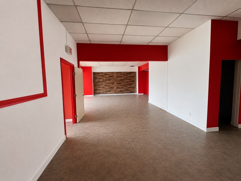 More Photos Of 111-121 N Long Beach Blvd, Compton Storefront For Lease