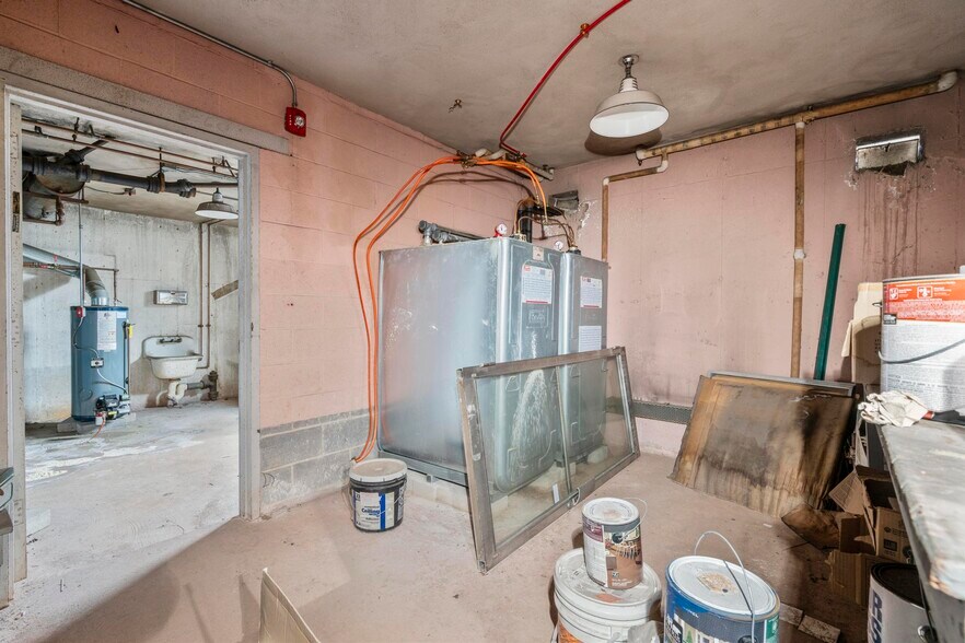 More Photos Of 19 Goodwill Ave, Meriden Specialty For Sale