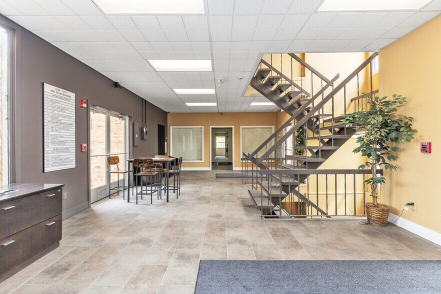 More Photos Of 2180 44th St SE, Kentwood Office For Sale