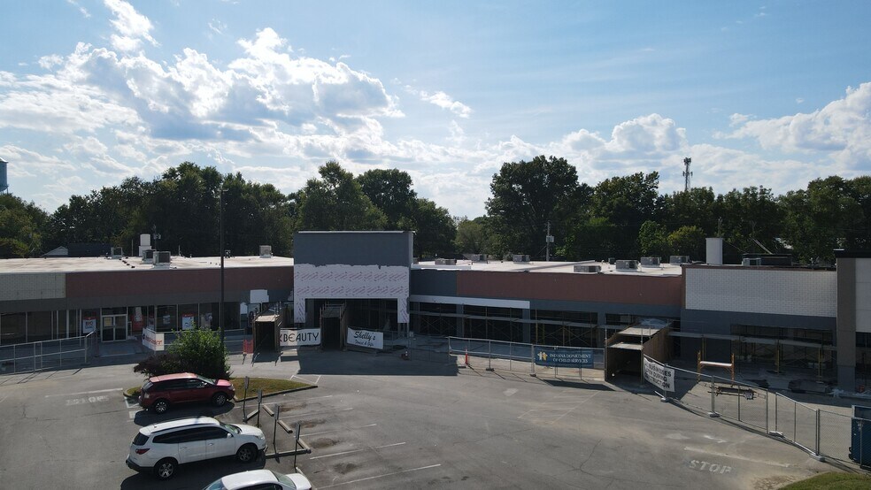 More Photos Of 1009-1411 10th St, Jeffersonville Unknown For Lease