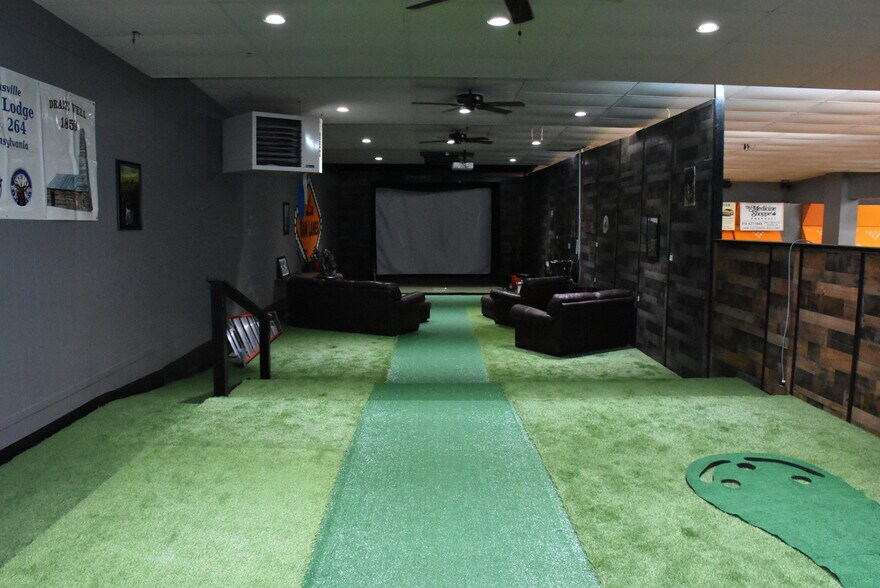 More Photos Of 11712 Hydetown Rd, Titusville Bowling Alley For Sale