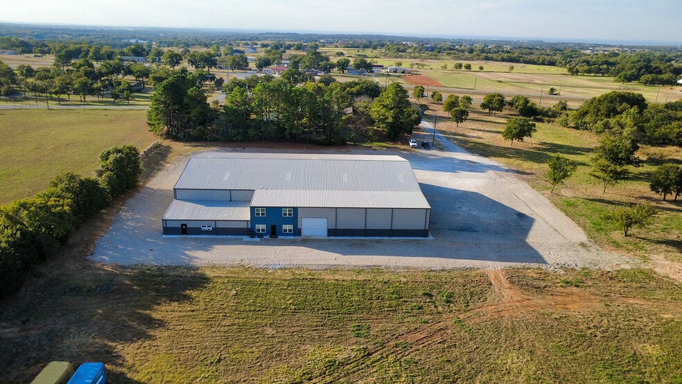 More Photos Of 6160 Mineral Wells Hwy, Weatherford Industrial For Lease