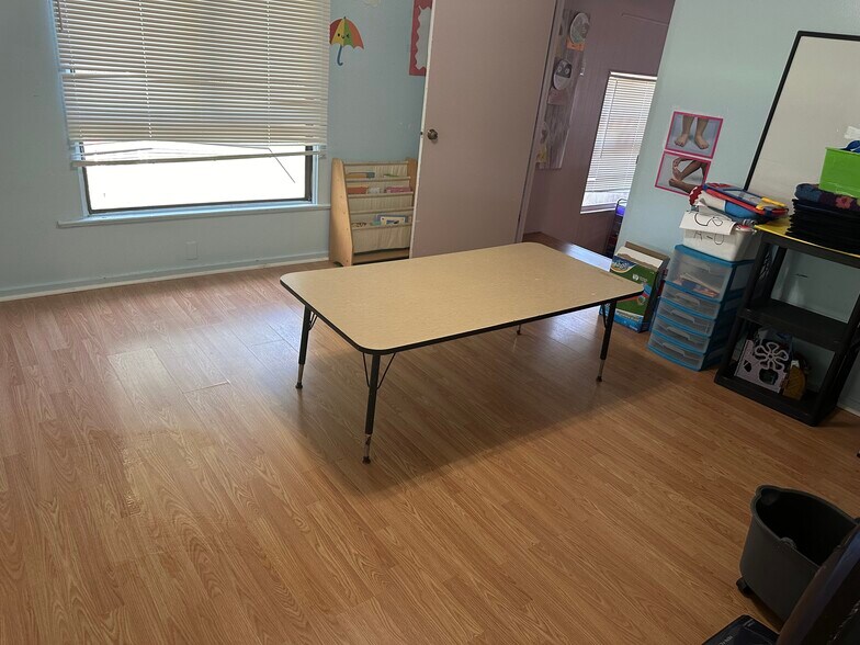 More Photos Of 408 75th St NW, Bradenton Medical For Sale