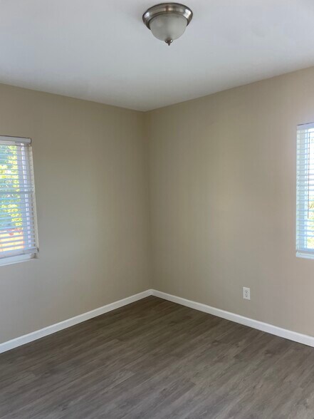 More Photos Of 215-221 20th St, San Diego Apartments For Sale