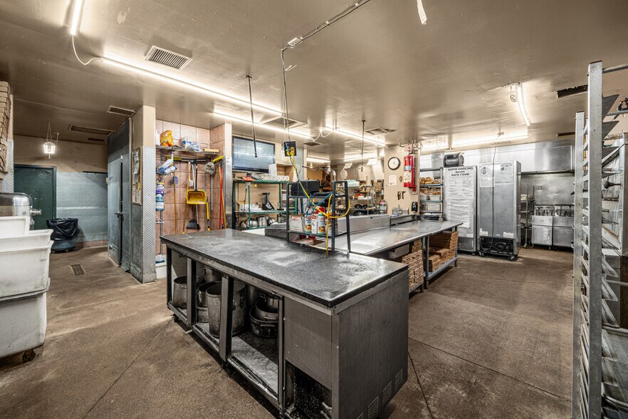 More Photos Of 105 S Tiffany Dr, Pueblo Restaurant For Sale
