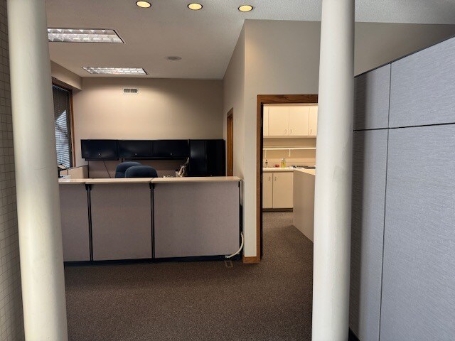 More Photos Of 125 S 9th St, Lincoln Medical For Lease