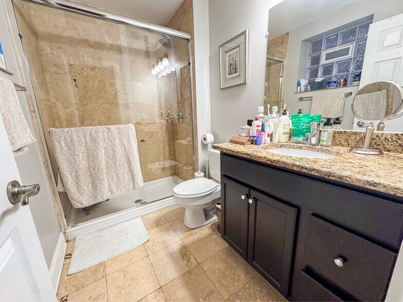 More Photos Of 4733 N Washtenaw Ave, Chicago Multifamily For Sale