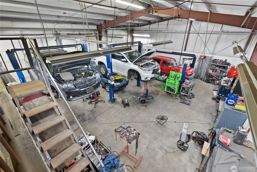 More Photos Of 9707 Key Peninsula Hwy NW, Gig Harbor General Retail For Sale