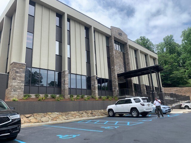 More Photos Of 601 Vestavia Pky, Birmingham Medical For Lease