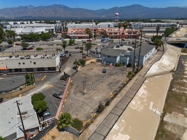 More Photos Of 10478 Valley Blvd, El Monte Restaurant For Lease