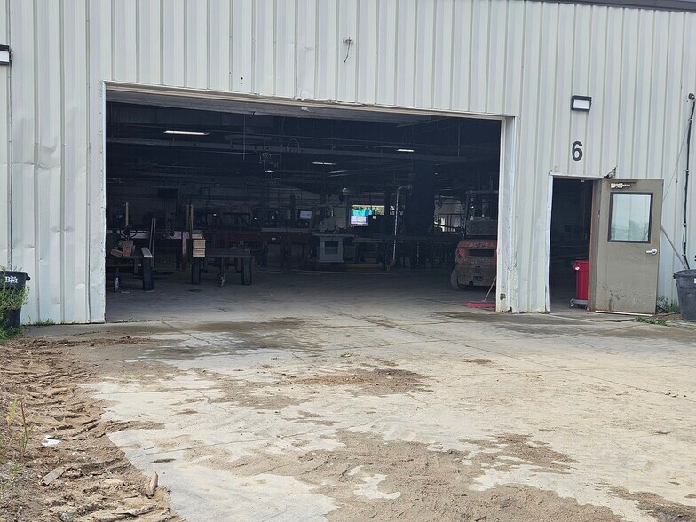 More Photos Of 102 Vander Horck St, Britton Industrial For Sale