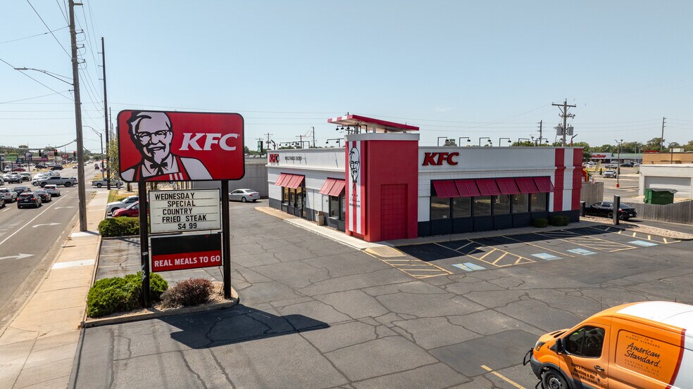 More Photos Of 2347 S Seneca St, Wichita Fast Food For Sale