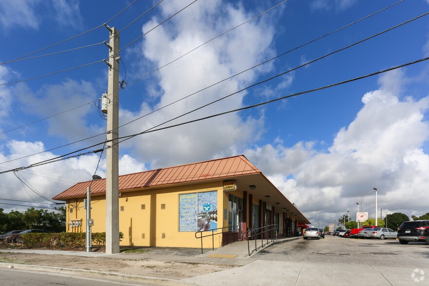 More Photos Of 600-650 E 9th St, Hialeah General Retail For Lease