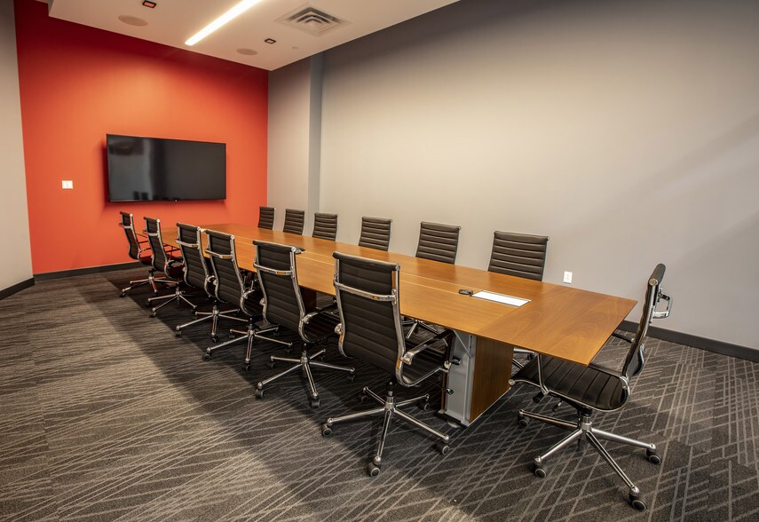 More Photos Of 33 S 6th St, Minneapolis Office For Lease