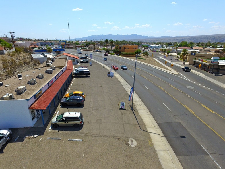 More Photos Of 1960 Highway 95, Bullhead City Storefront Retail Office For Lease
