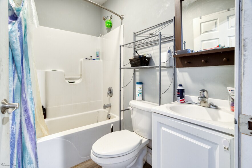 More Photos Of 3817 Pacific Ave, Wildwood Restaurant For Sale