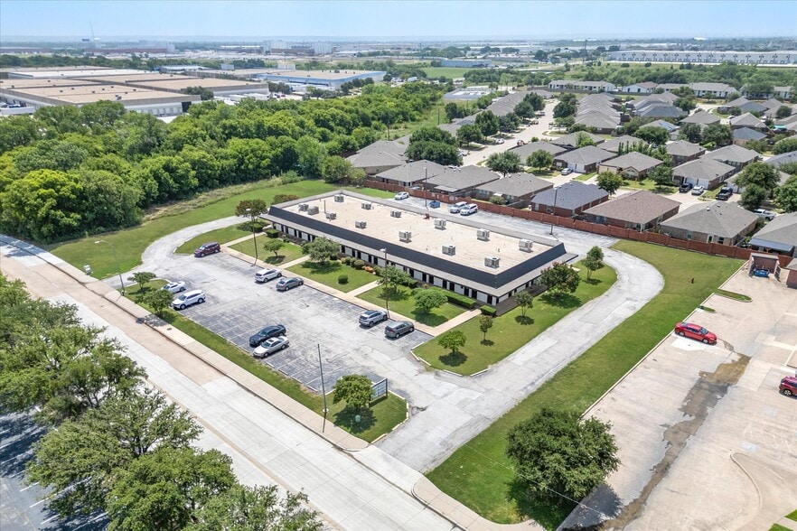 More Photos Of 2701 Osler Dr, Grand Prairie Medical For Sale