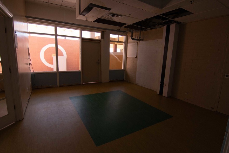 More Photos Of 1701 E Oakey Blvd, Las Vegas Religious Facility For Sale