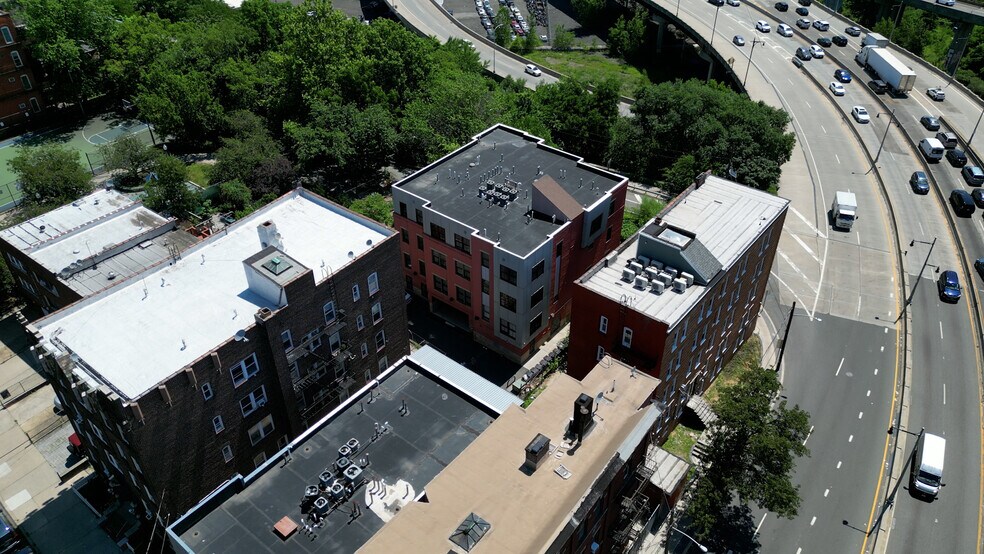 More Photos Of 76 Palisade Ave, Jersey City Apartments For Sale