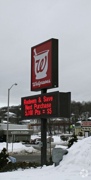 More Photos Of 220 Grafton St, Worcester Drugstore For Lease