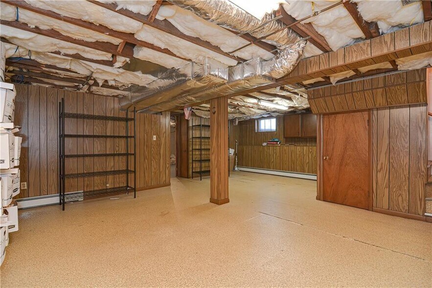 More Photos Of 468 Warren Ave, East Providence Medical For Sale