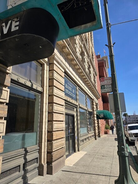 More Photos Of 301-311 E Main St, Stockton Office For Lease