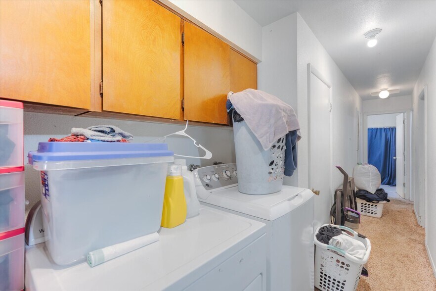 More Photos Of 227 24th Ave, Longview Apartments For Sale