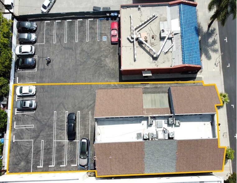 More Photos Of 14431 Hamlin St, Van Nuys Office For Lease