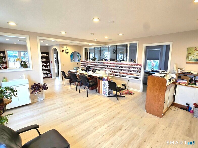 More Photos Of 442 Enfield St, Enfield Freestanding For Sale