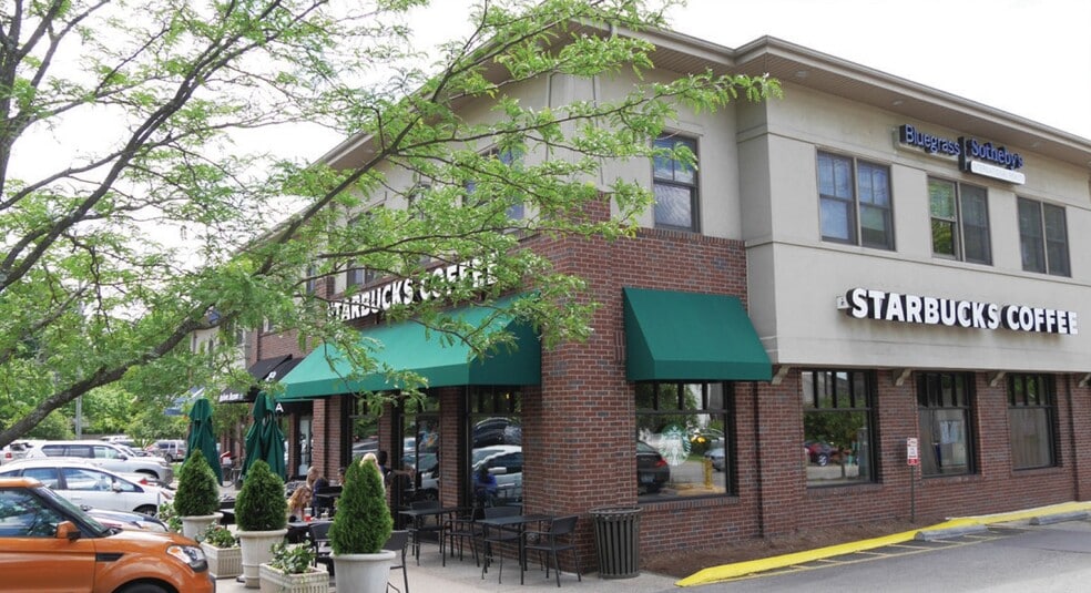 More Photos Of 800-838 E High St, Lexington Storefront Retail Office For Lease