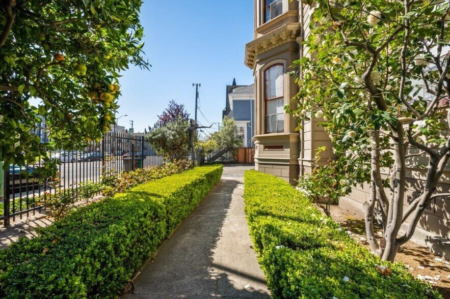 More Photos Of 653 11th St, Oakland Loft Creative Space For Sale